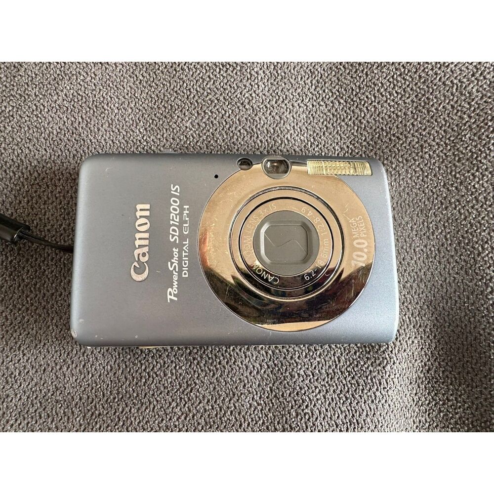 Canon PowerShot SD1200 IS 10MP Digital ELPH Camera Gray With Battery Charger Cas